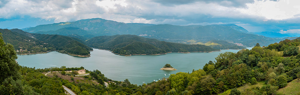 Pano panorama del lago