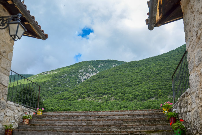 Scorcio della montagna dalle scalette