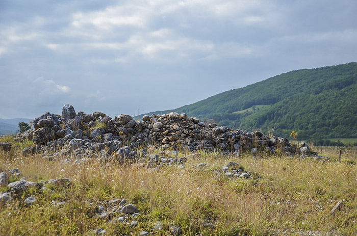 Resti del tumulo   